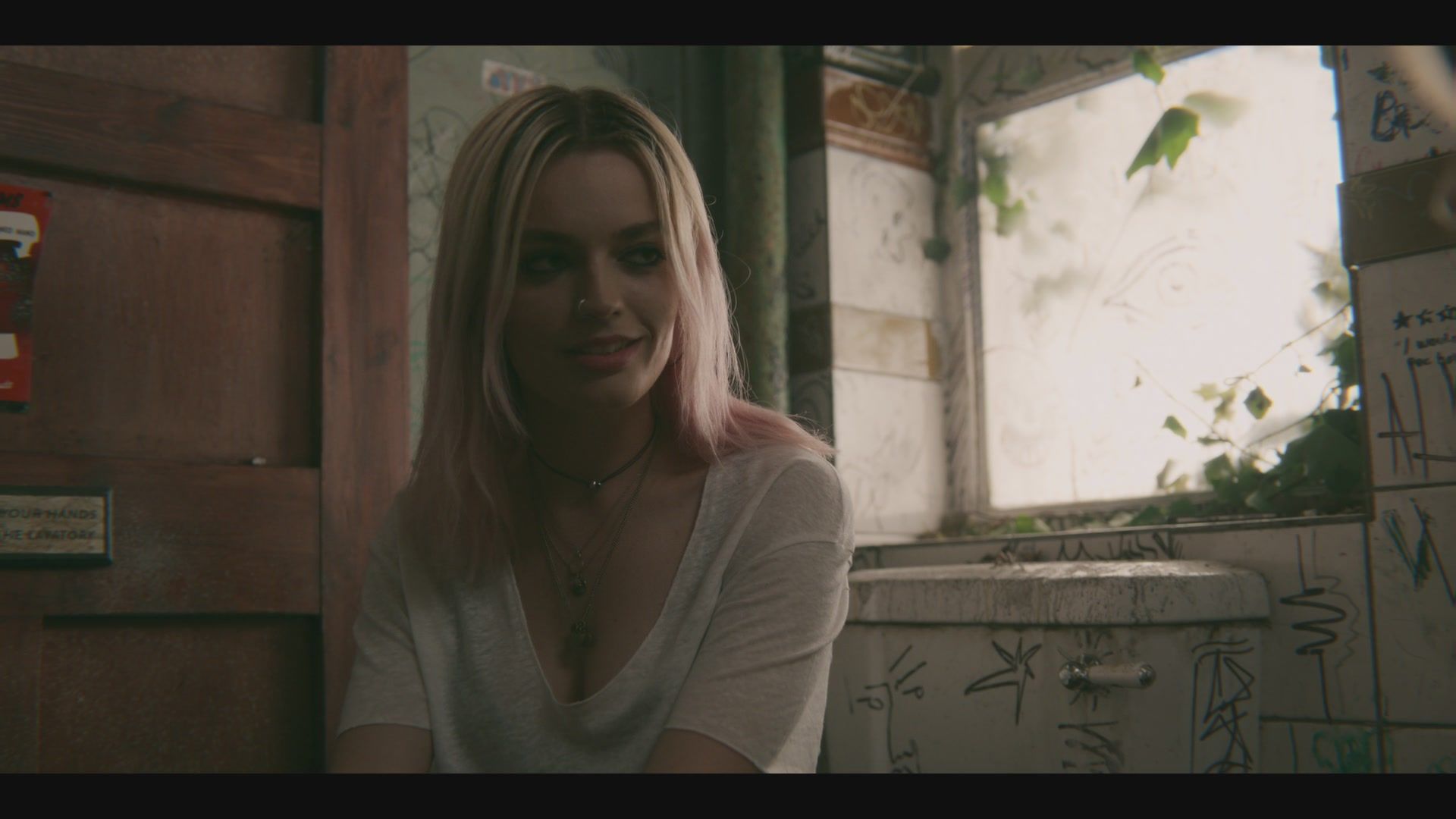 EMO104-169.jpg